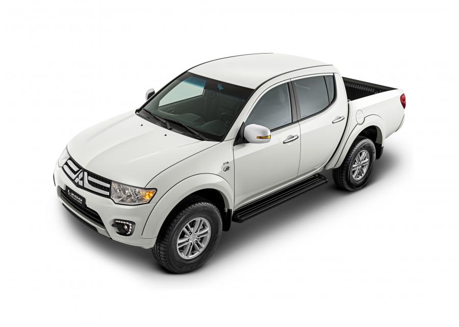  Mitsubishi L200 Triton HPE 2016 года  (LA) (фото 10 из 13)